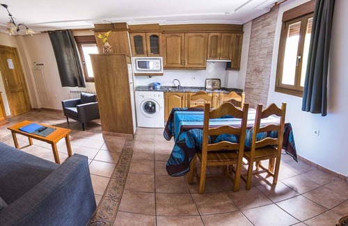 Pinofranqueado Cottage | Rural Apartments El Prado* for 6 people ATR-CC0041
