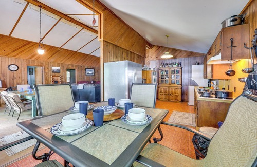 Scranton Cabin | Rural Arkansas Vacation Rental w/Lake Access
