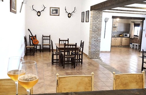 Hornachuelos Ski Chalet | Rural Cortijo with the best views in the Sierra de Hornachuelos Natural Park.