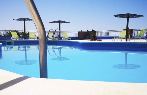 Hornachuelos Ski Chalet | Rural Cortijo with the best views in the Sierra de Hornachuelos Natural Park.
