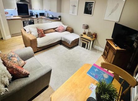 High Ercall House | Rural Cottage-Full Kitchen-Pets Ok-Paddock