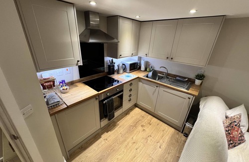 High Ercall Cottage | Rural Cottage-full Kitchen-pets Ok-paddock