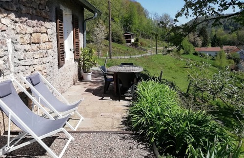 Saint-Bresson House | Rural cottage labeled ecological.