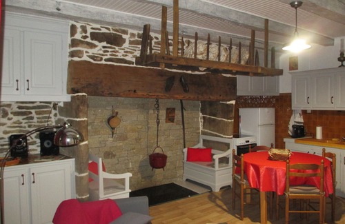 Beynat Cottage | Rural cottage Pura Vida 3 ears, for lovers of nature and animals!