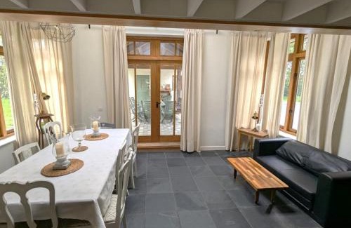 Chichester House | Rural Cottage Retreat, Near Goodwood Festival of Speed, Dog Friendly with Shared Outdoor Pool, gardens & Tennis, Free Parking! Chichester Holiday Properties