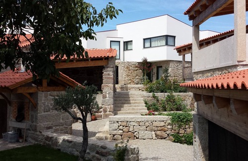 Sernancelhe House | Rural country house, modernly restored, with 1 room, next to Douro River
