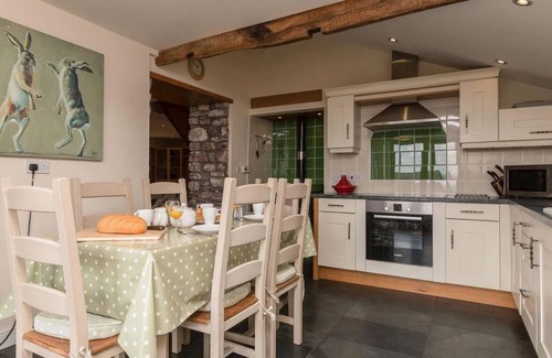 Llangadog House | Rural Country Farmhouse