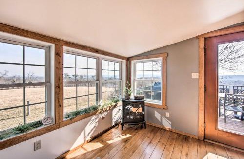Mount Pleasant Mills House | Rural Dutch Country Retreat - Private Hot Tub