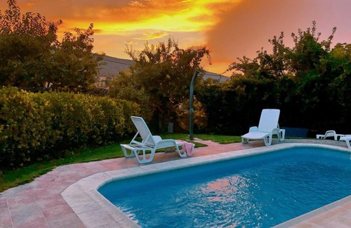 La Rinconada de la Sierra Cottage | Rural house Casa Salva, up to 16 people (groups) private pool and garden