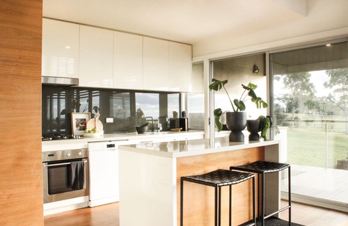 Lorne House | Rural escape with breathtaking views