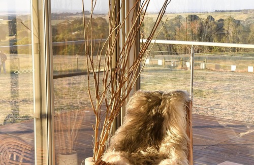 Lorne House | Rural escape with breathtaking views