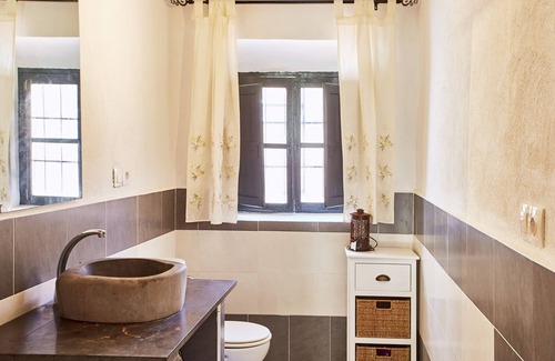 Nijar Apartment | Rural escape with mountain views