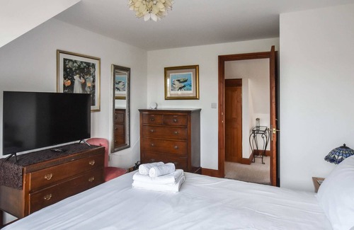 Pill House | Rural Family Home, 5 Minutes From Clifton Village