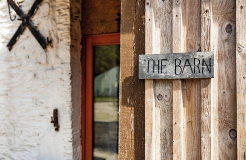 Crosswell House | Rural farm Pembs Nat Park, converted barn, 2 miles to beach and Preselli hills