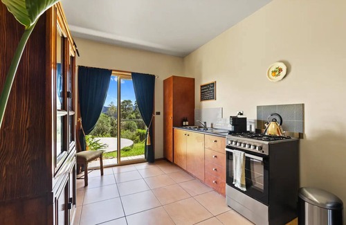 Ormeau Hills Apartment | Rural Farm Quarters, North Gold Coast