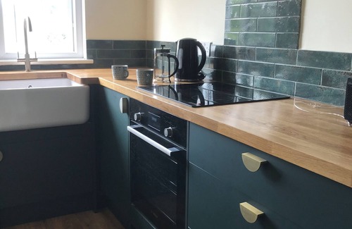 Barns Green Apartment | Rural farm stay- apartment with indoor heated swimming pool, terrace and garden