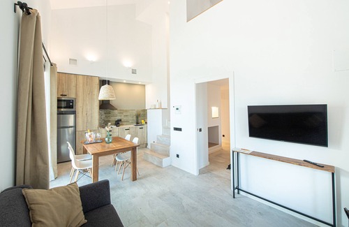 Castellvi de la Marca Cottage | Rural getaway in the middle of the vineyards and relaxation in a dream swimming pool