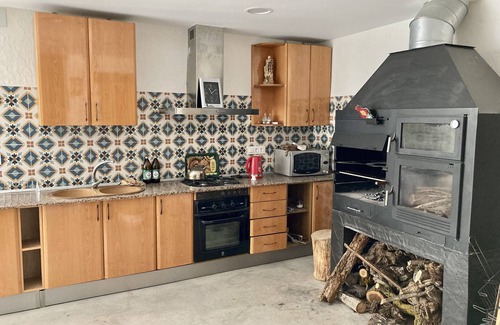 El Peral Apartment | Rural Get-away Ideal for Outdoor Activities With Jacuzzi