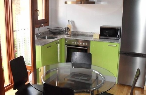 Cuzcurrita de Rio Tiron Cottage | "Rural House in La Rioja for 7 People - La Viña 2 with Games and Barbecue"