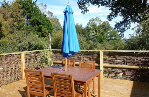 Honiton Cottage | Rural Holiday Cottage with Wonderful Countryside Views on Friendly Smallholding.