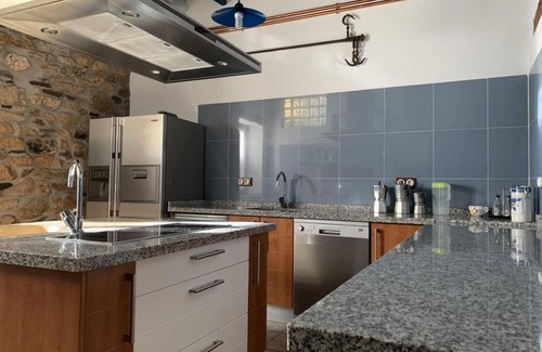 Villar de Ciervo House | Rural Holiday Home 'La Vertedera 2' with Mountain View, Pool and Air Conditioning