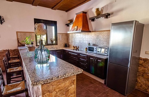 La Lantejuela House | Rural Holiday Home 'Villa Paquita' with Pool, Garden, Terrace & Wi-Fi