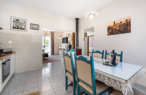 Unesic House | Rural Holiday Home Endi