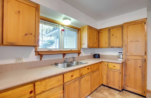 Lazear House | Rural Home Near Event Venue! 26 Mi to Black Canyon