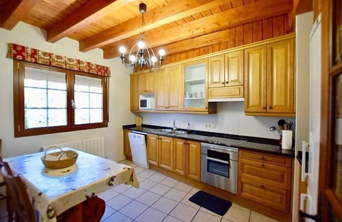 Ciruelos de Cervera Cottage | Rural house (full rental) Los Antiguos Pajares for 10 people