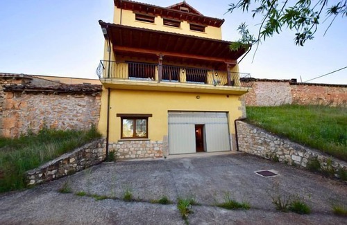 Ciruelos de Cervera Cottage | Rural house (full rental) Los Antiguos Pajares for 10 people