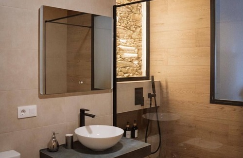 La Aldea del Obispo Cottage | Rural house with fireplace, between the natural park of Monfragüe and Trujillo.