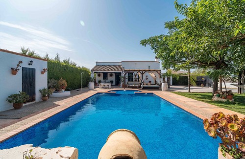 Marchena House | Rural House 'Carula' with Private Pool, Wi-Fi and Air Conditioning