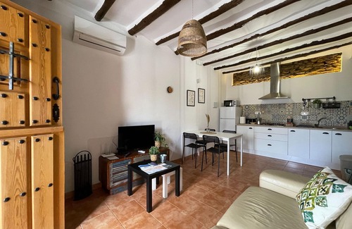 Adra Cottage | Rural House Adra near Beaches & Views