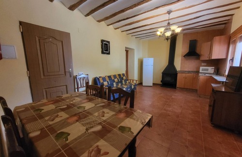 Casas del Cerro House | Rural house "casa del cerro II" barbecue fireplace patio 350m, river beach 5min