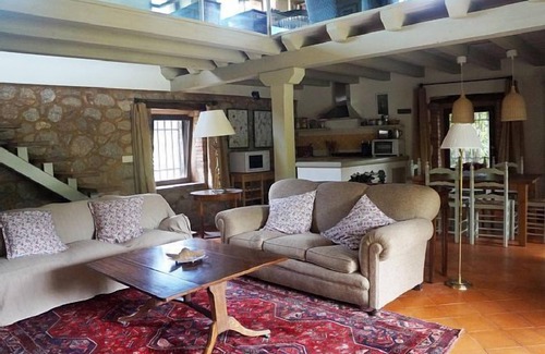 Candeleda Cottage | Rural house (complete rental) Los Secaderos for 10 people