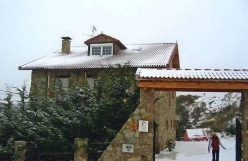 Hoyos del Collado House | Rural House (Full Rental. 6 rooms with bathroom) 12 pax in GREDOS.