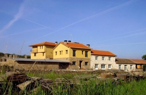 Losacio Villa | Rural house for large groups with swimming pool El Molino de Losacio (27-33 people)