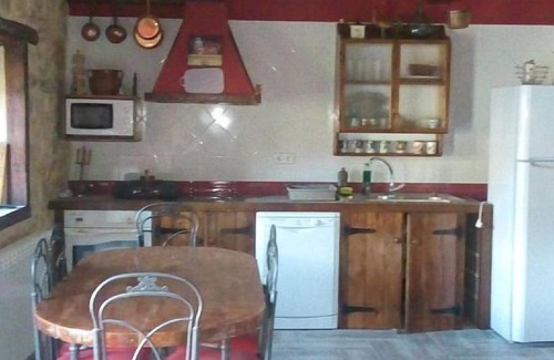 Alar del Rey Cottage | Rural house (full rental) El cinto for 10 people