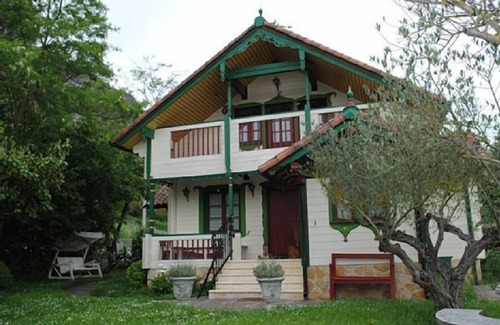 Sabando Cottage | Rural house (full rental) La Casita del Río for 8 people (consult)