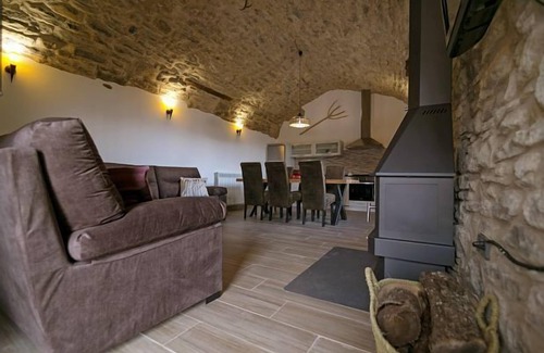 Las Ventas de Santa Lucia Cottage | Rural house (full rental) La Bodega de Puy for 8 people