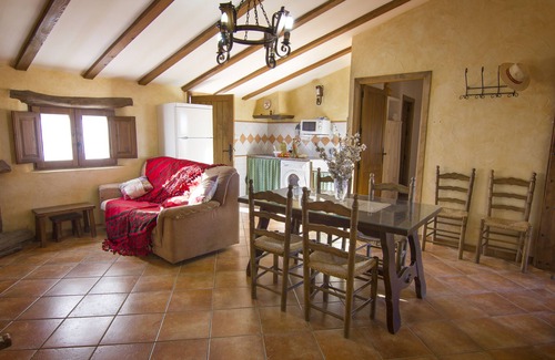 Laroya Cottage | Rural house (full rental) Reul Alto Cortijos Rurales for 4 people