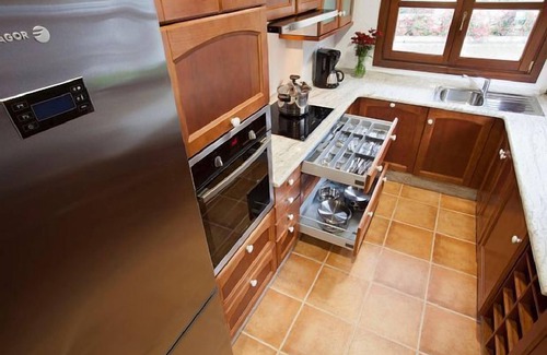 Poo Cottage | Rural house (full rental) Llanes beaches for 10 people