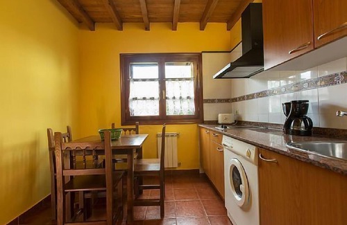 Llames de Pria Cottage | Rural house (full rental) Playa de Guadamía for 4 people