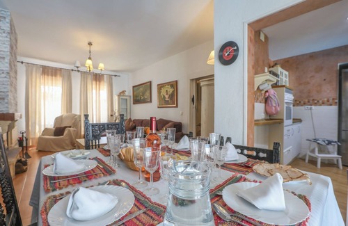 Sanlucar la Mayor Villa | Rural House in Seville with Private Pool Villa Montecármelo, Sanlúcar la Mayor