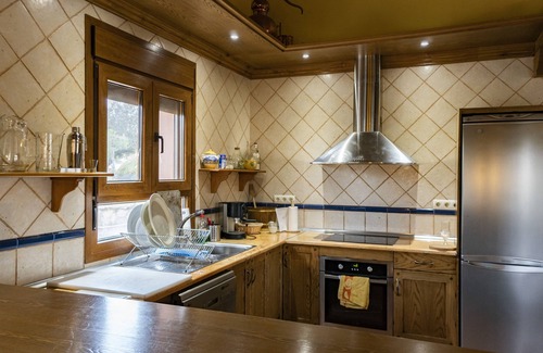El Tiemblo Cottage | Rural house ideal for families and animals.
