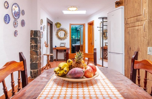 Moya House | Rural House in Moya with Private Jacuzzi