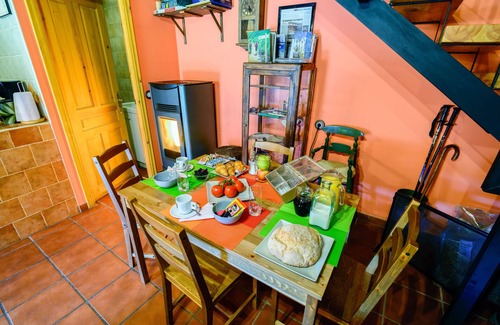 Benllera House | Rural House in the Mountain of León