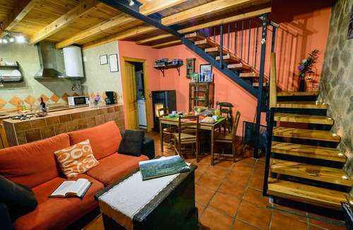 Benllera House | Rural House in the Mountain of León