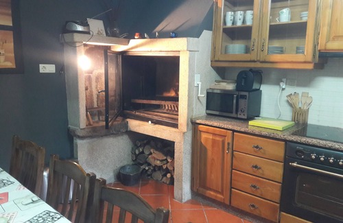 Merza Cottage | Rural house integrates up to 12 people in the center of Galicia near Santiago