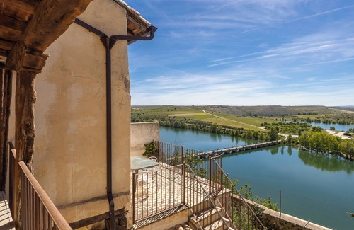 Maderuelo House | Rural House 'La Botica de Maderuelo' overlooking the reservoir and near Hoces del Duratón